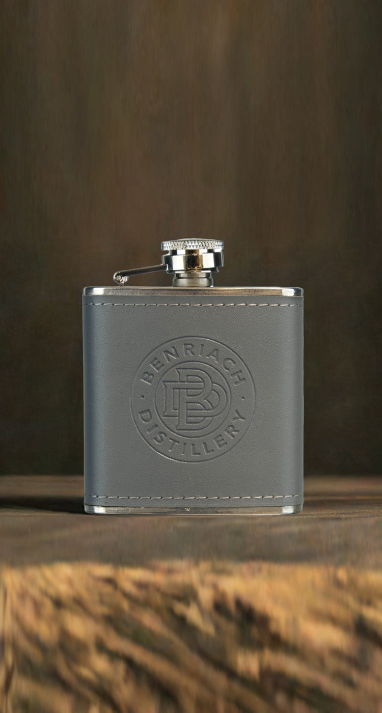 Benriach_Hipflask11.jpg